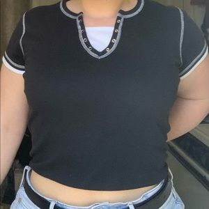 Classic Elements Petite short sleeve tee in black with white accents size Large